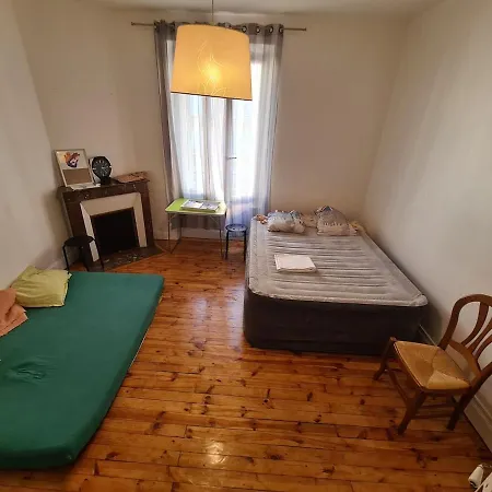 Apartment T4 Chaleureux En Plein Centre